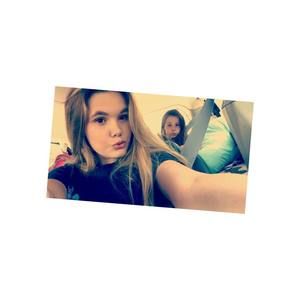 Meet your Posher, Clarissa